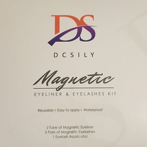 Magnetic eyeliner and lashes kit - Picture 1 of 5